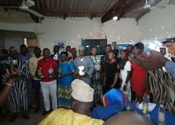 Samedi 19 mai 2018: Parakou Média Awards a vécu et l’association Jeunesse Solidaire Unie et Intègre pour le Salut du BÉNIN (JE SUIS DU BÉNIN) est rentrée dans l’histoire de la presse parakoise