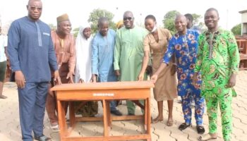 EDUCATION : La mairie de Banikoara dote le Ceg Nangourou de 150 tables-bancs !